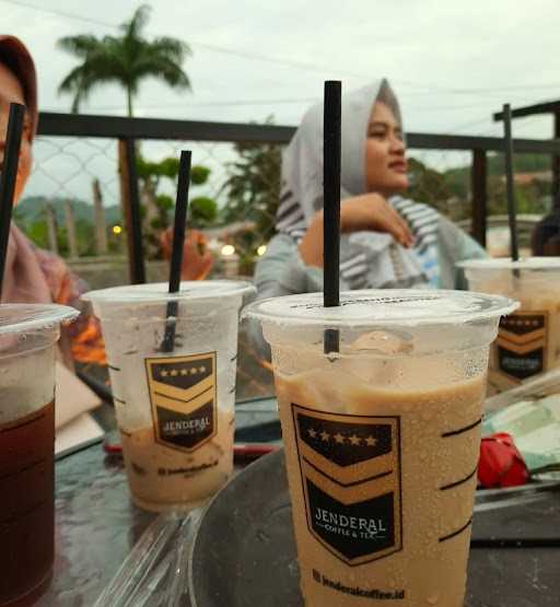 Jenderal Coffee & Tea Ungaran 7