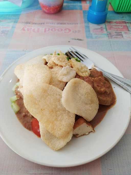 Gado-Gado Perempatan Undaris Bu Ary 5