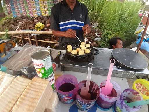 Roti Bakar, Takoyaki, Crepes & Sosis Bakar 3