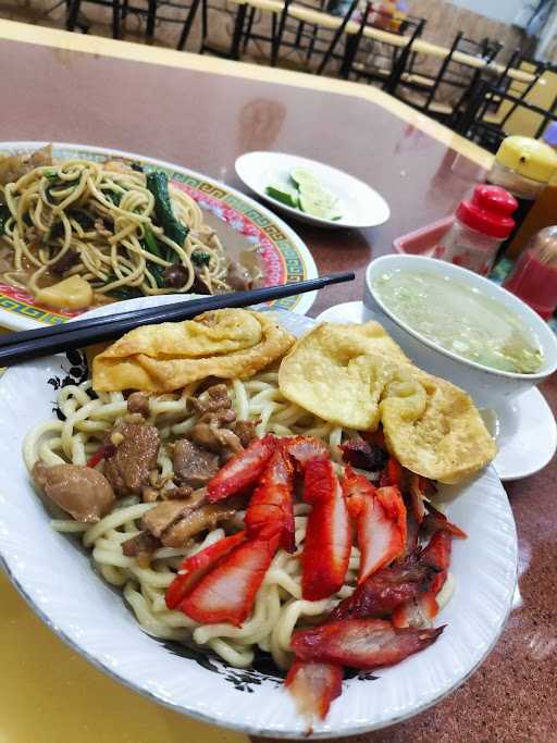 Ateng Rumah Makan 7