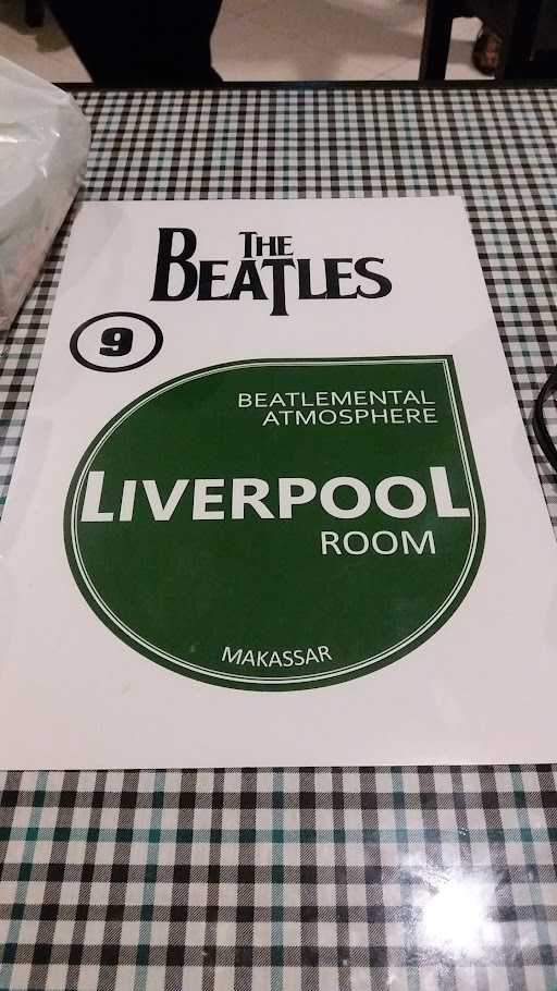 Liverpool Room 7