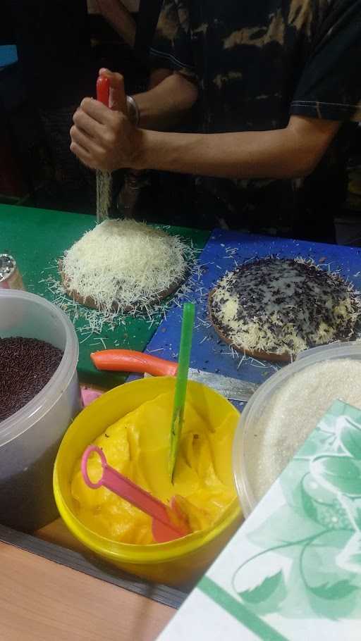 Martabak & Terang Bulan Irian 1