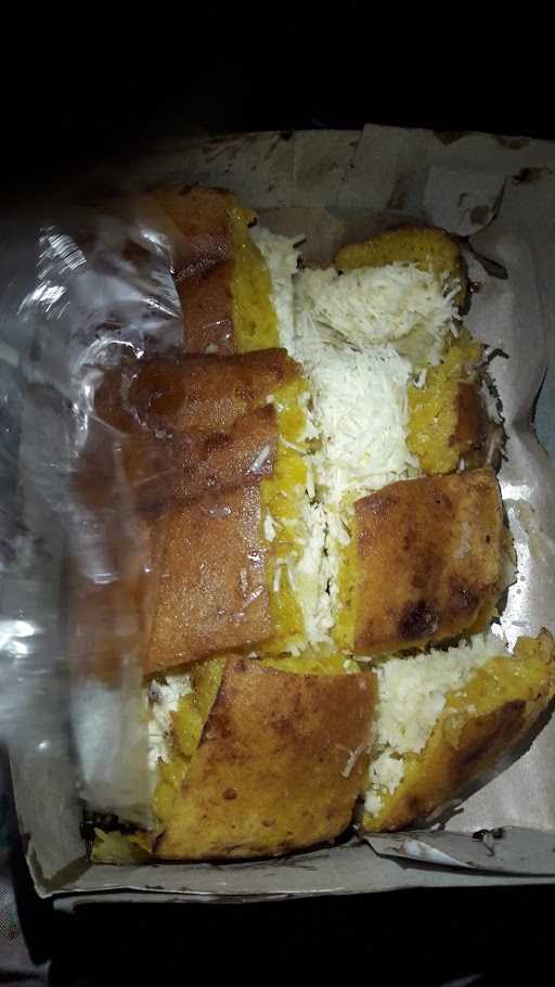 Martabak & Terang Bulan Irian 9