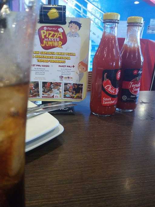 Pizza Hut Restoran - Karebosi Link 5