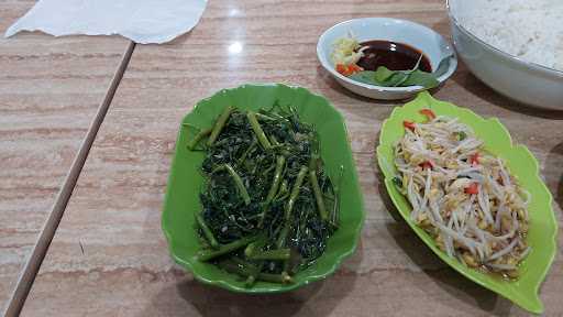 Warung Seafood Mas Yoyo 7