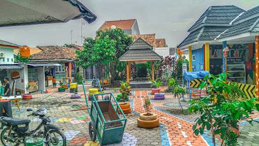 Taman Kreatif Pipitan 3