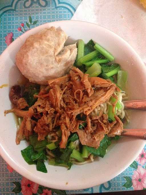 Bakso & Mie Ayam Mang Ade 4