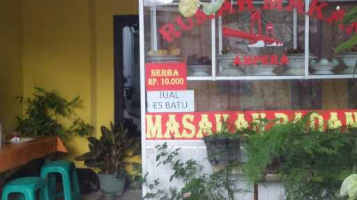 Rumah Makan Padang 1