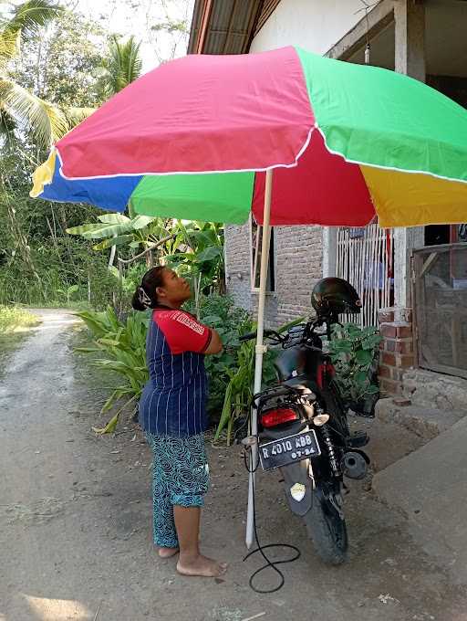 Kedai Jajan Mbak Oom 6