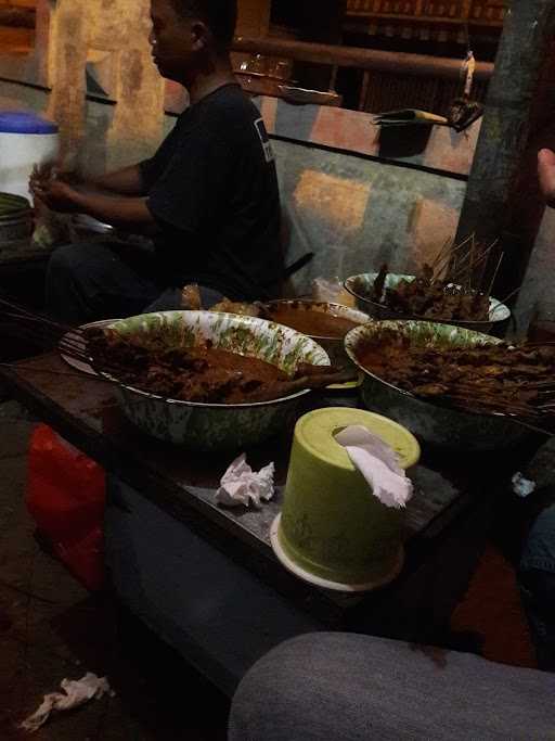 Kupat Sate Blengong Ibu Asih 1