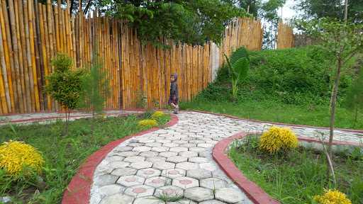 Wisata B S D Park Kertabesuki 4