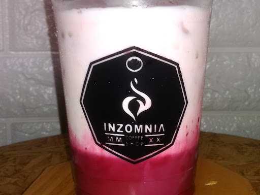 Inzomnia Coffee Shop 7