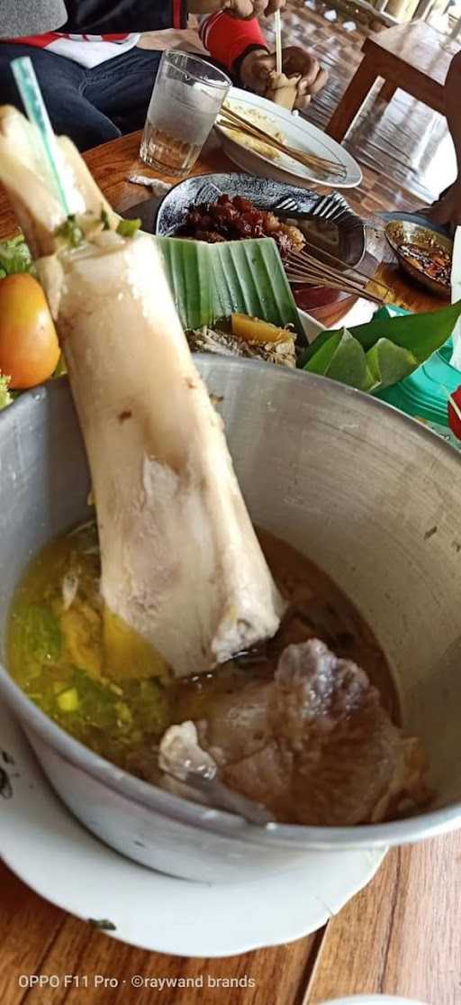 Warung Sop Nila Cipulus 2