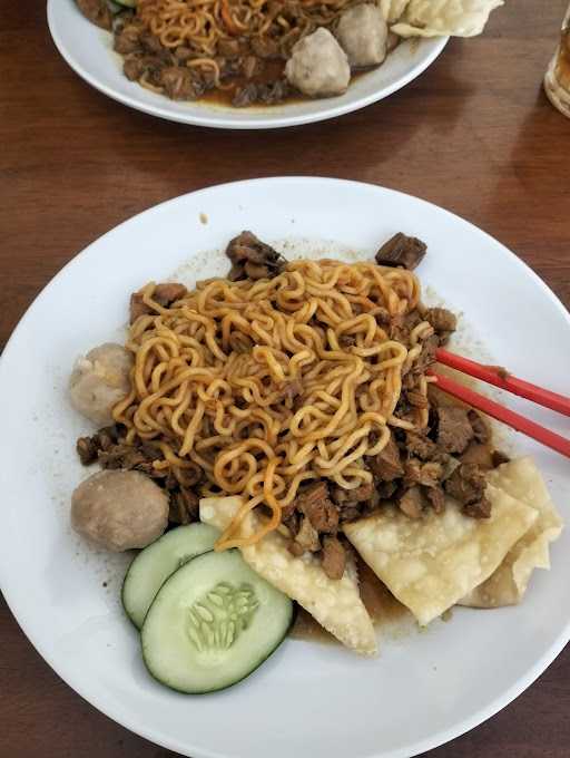 Pujasera Mie Level Pedas Wangon 1