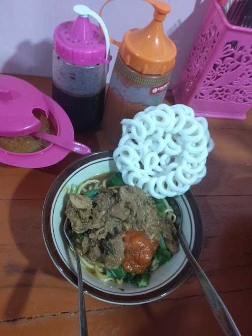 Warung Mie Ayam Soto Pasundan 3