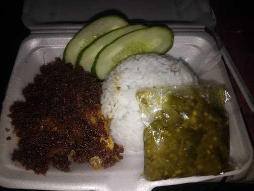 Warung Nasi Bebek Mas Luki Khas Madura 5