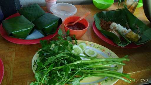 Warung Nasi Rames Uwa'Ne 2