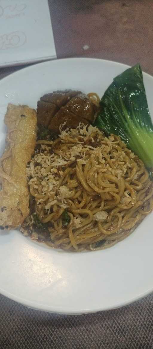 Bakmie Sudut Kedai 6