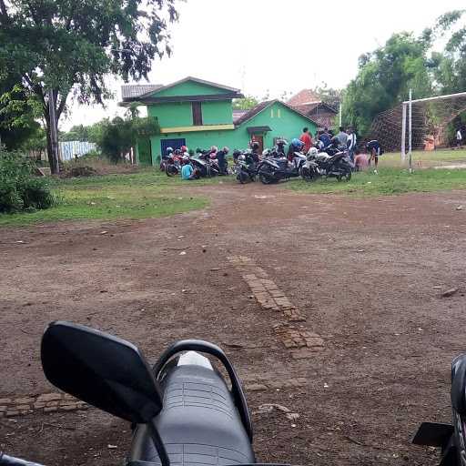 Lapangan Begog Raya 8