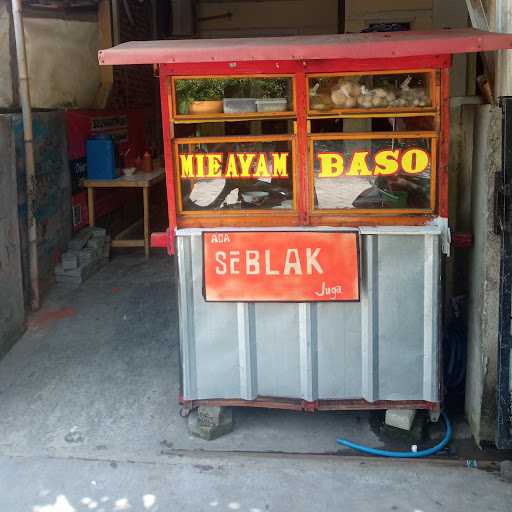 Warung Bakso Mama Vira 1