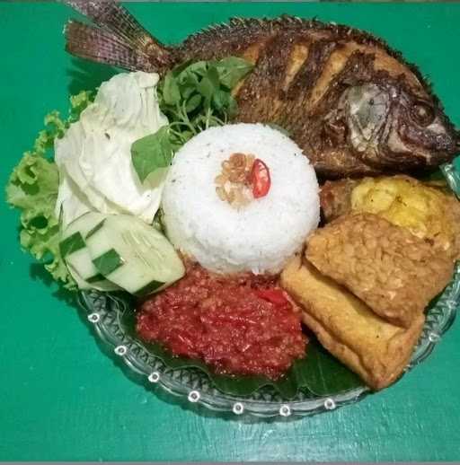 Nasi Uduk Cafe Capital 7