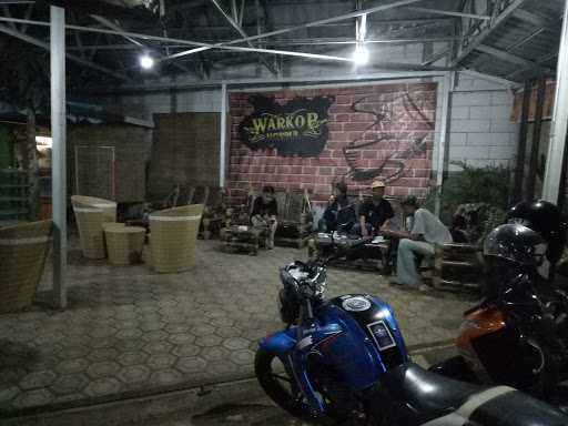 Warkop Ngebul Cafetaria 4