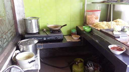 Rumah Makan Pak Idit 7