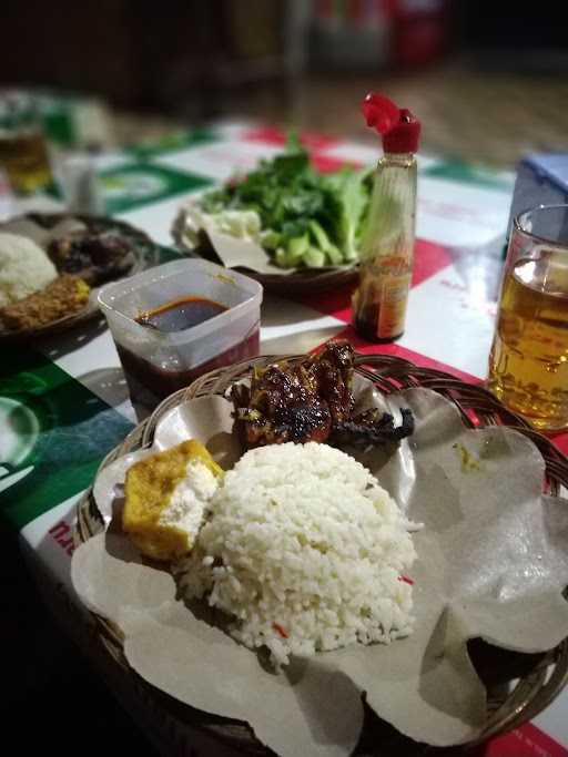 Saung 41 Ayam Bakar 1