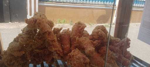 Maung Fried Chicken 3