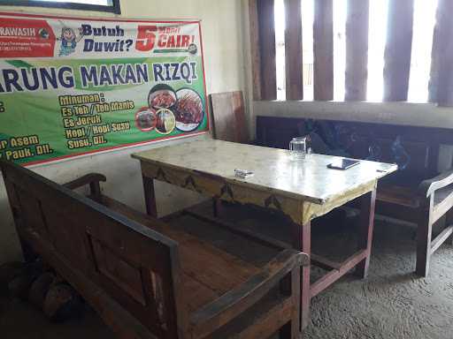 Warung Makan Rizqi 9