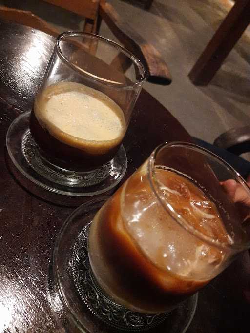 Etlabora Coffee & Angkringan 2