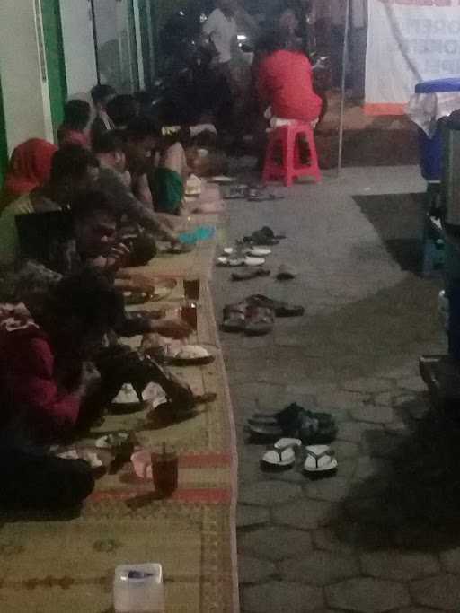 Pecel Lele Cak Arifin Lamongan. 10