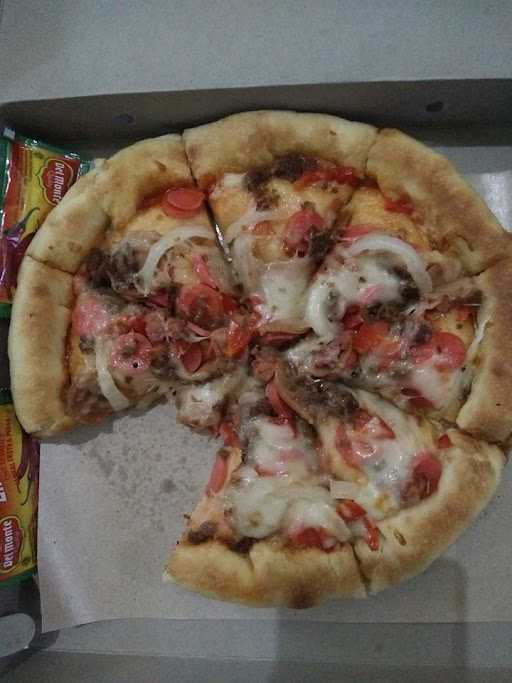 Pizza Dezzo Wates 4