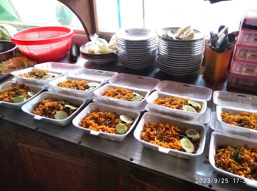 Warung Bakmi & Nasi Goreng Bosque 3