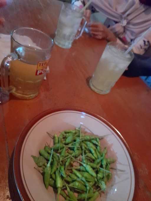 Warung Bakmie Nongko Doyong 8