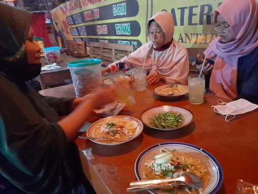 Warung Bakmie Nongko Doyong 7