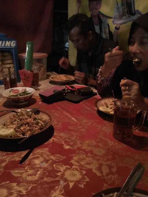 Warung Bakmie Nongko Doyong 4