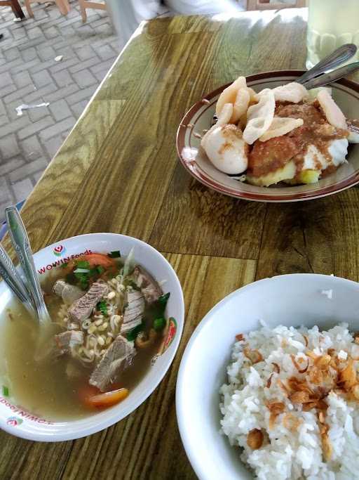 Warung Gado-Gado Bu Yanti 5