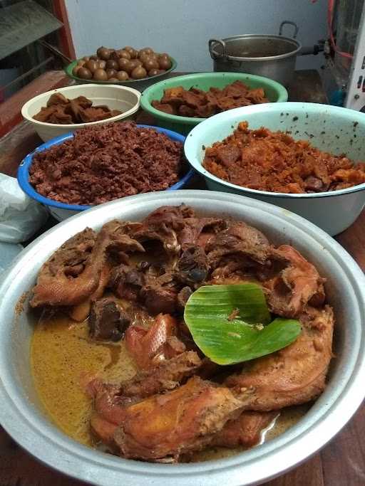 Warung Makan Gudeg Yu Sum 6