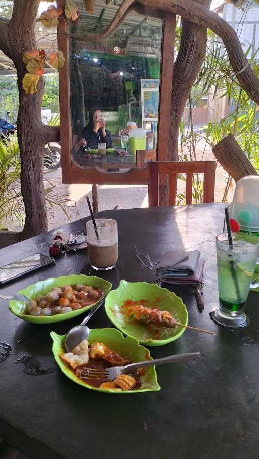 Warung Cilok Utik 4