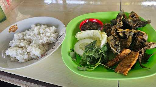 Warung Makan Iwak Kali 6