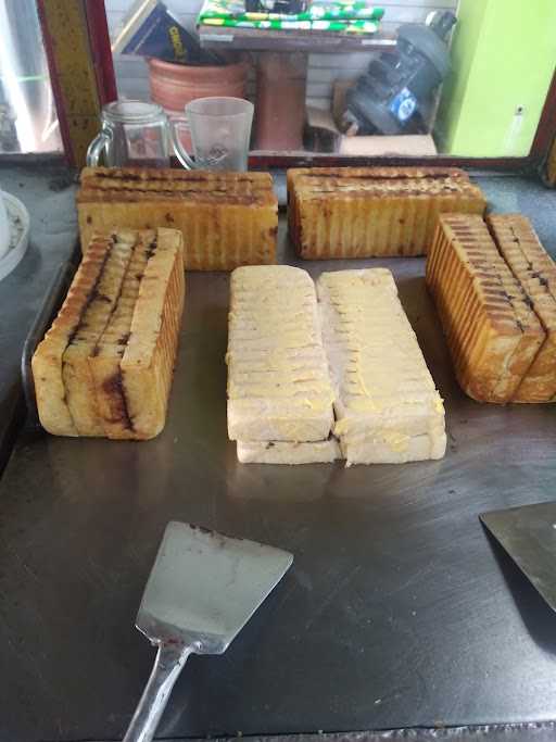 Roti Bakar Gole'I Roso 3