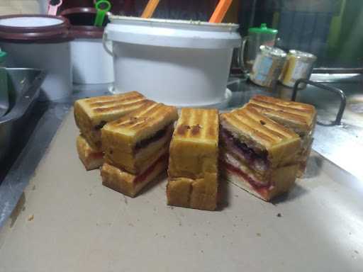 Roti Bakar Gole'I Roso 2