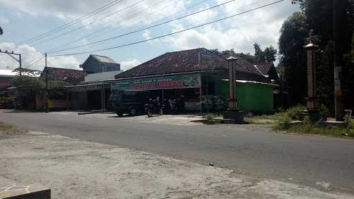 Bakso & Mie Ayam Kadhung Tresna 9