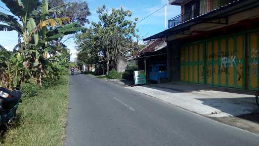 Bakso & Mie Ayam Semut Mas Tri 4