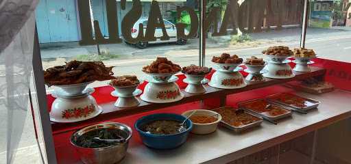 Rumah Makan Padang Asli, Wedi 1