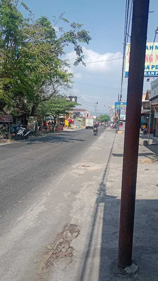 Rumah Makan Padang Meriah 4