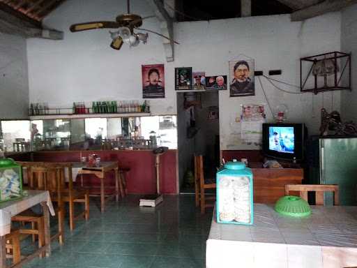 Warung Makan Bu Yati 4