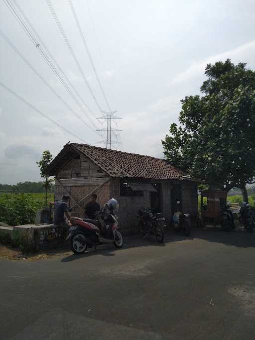 Warung Soto Nduwur Kali 3