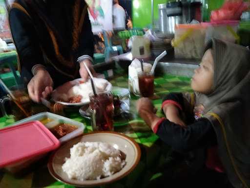 Warung Makan Sederhana Mbak Sri 1